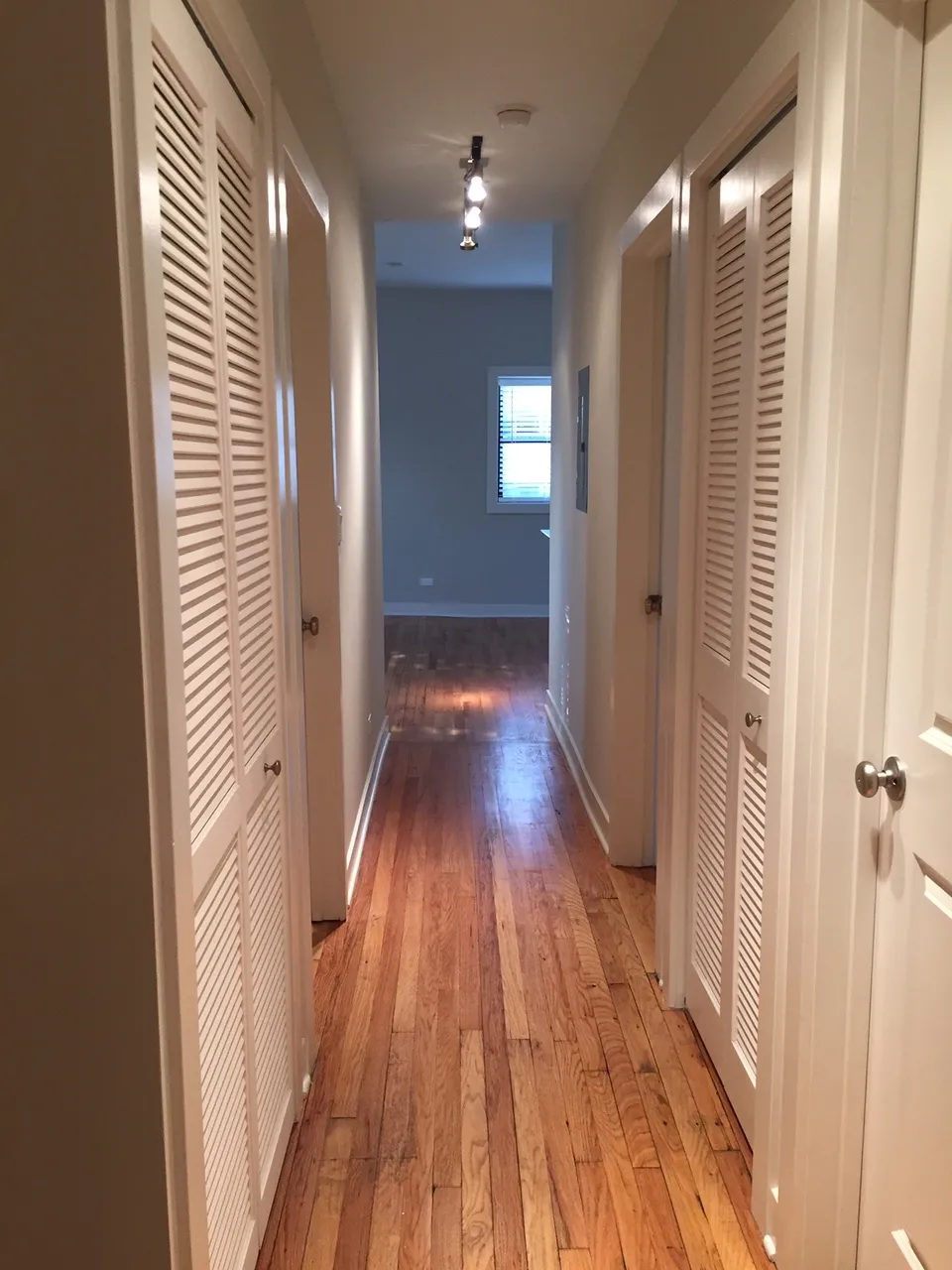 3607 N Lakewood Apartments