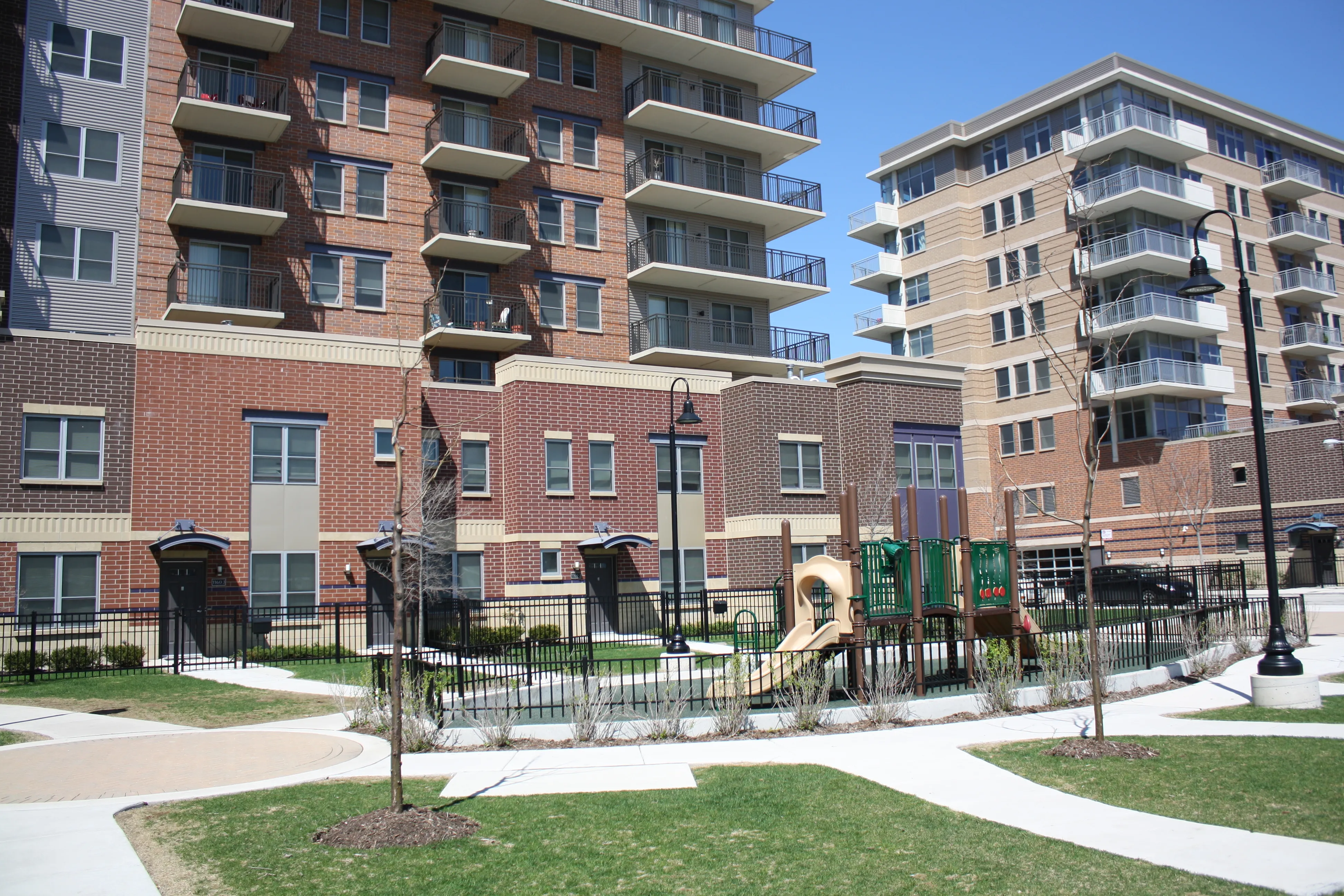 open amenity area at Larrabee Place Apartments