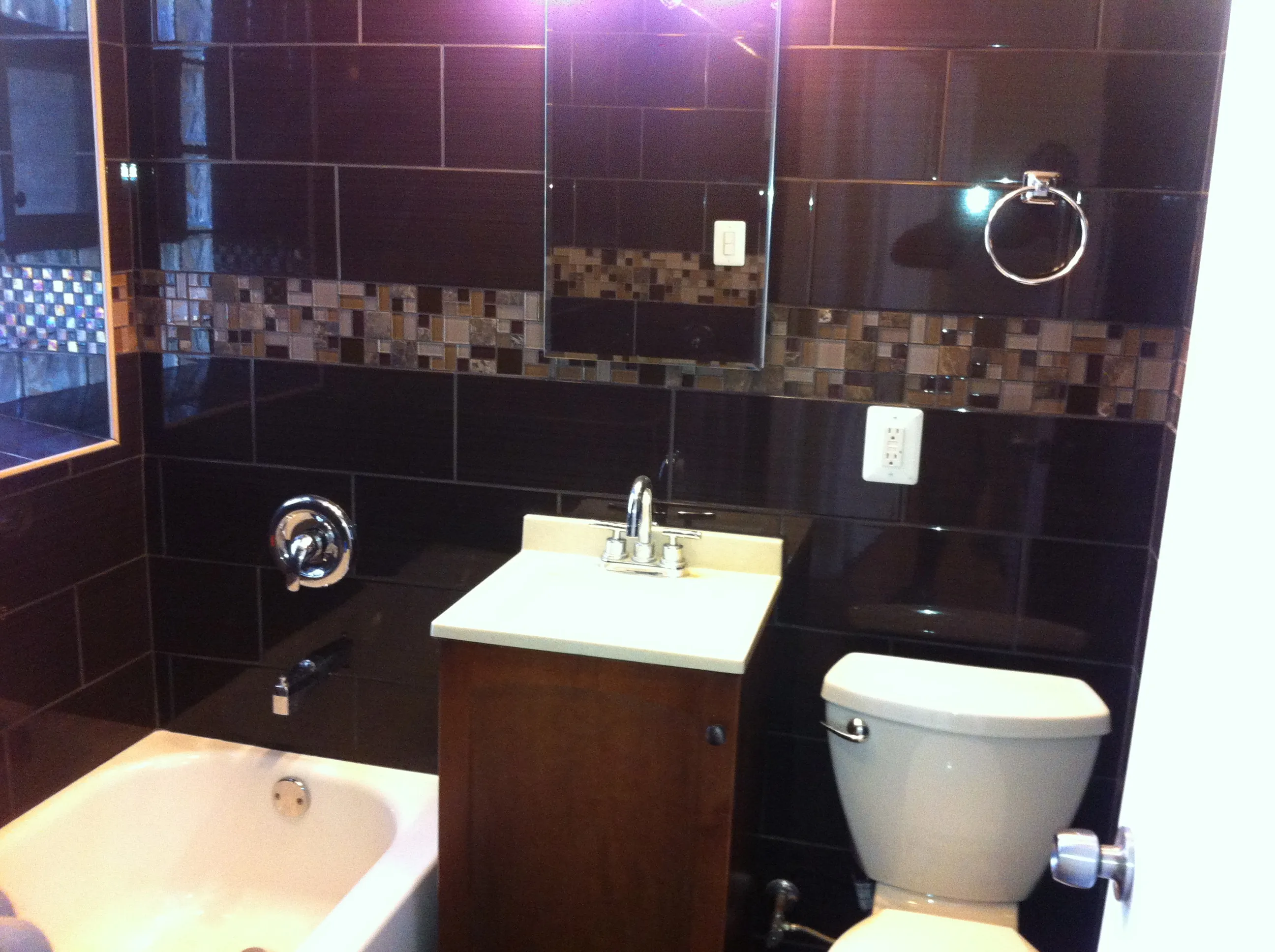 1323 West Touhy Avenue $785.00 May 1 one bedroom