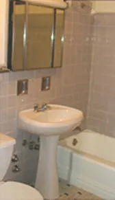 1447 W TOUHY AVE 60626-1447 W Touhy-Chicago-IL