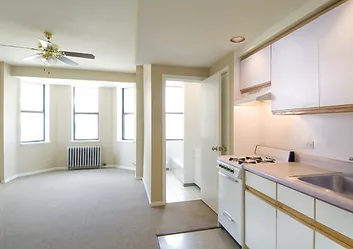 exterior of the Marquis Apartments in Edgewater Chicago