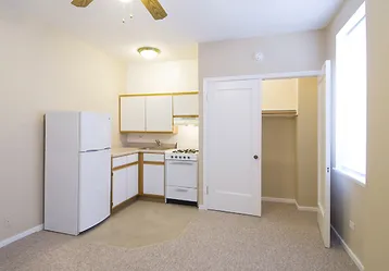 exterior of the Marquis Apartments in Edgewater Chicago