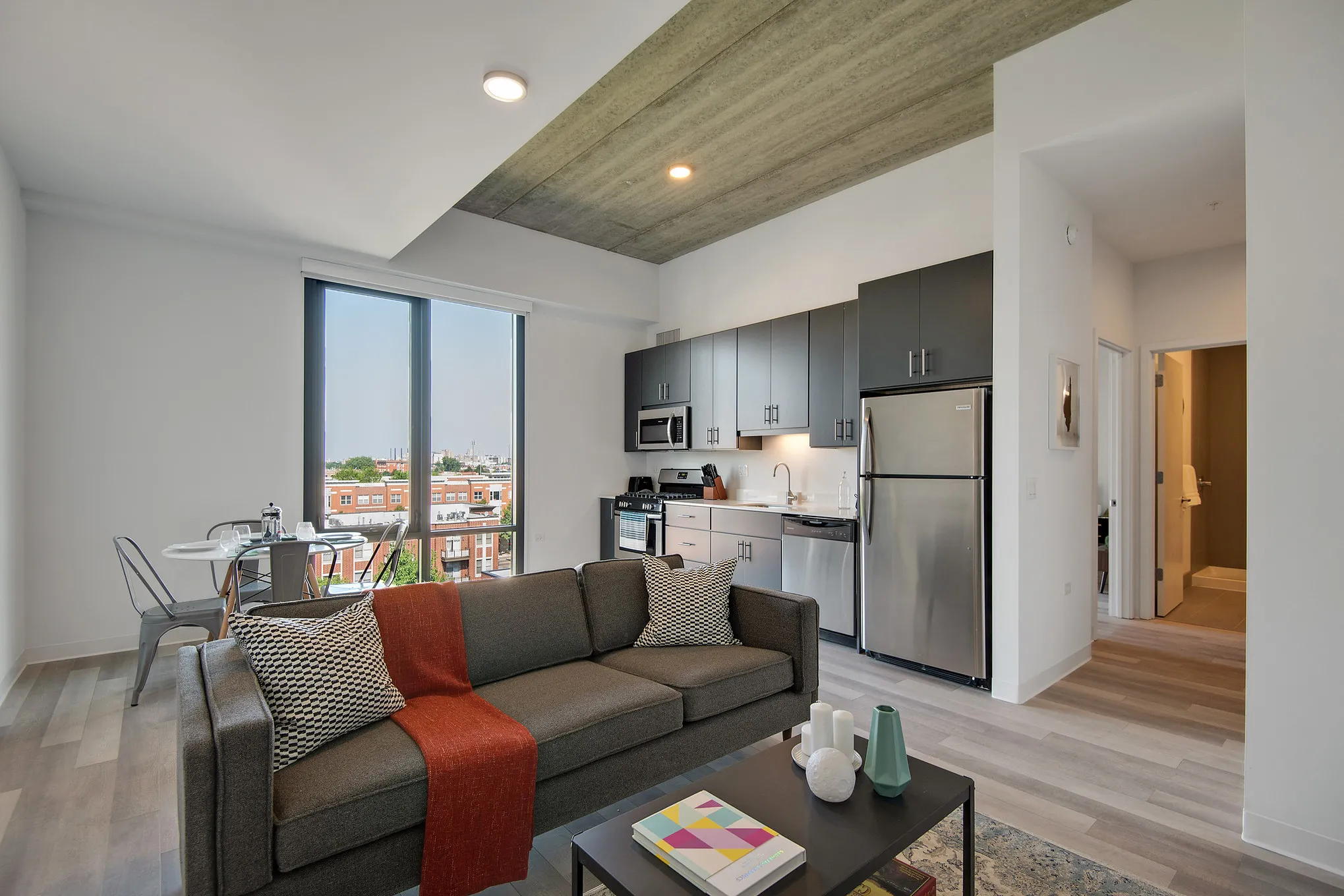 X Chicago Apartments