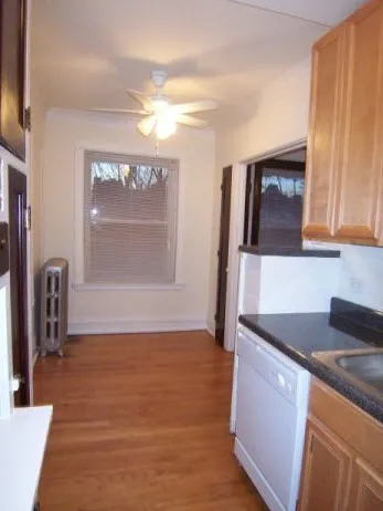 4542 N Maplewood Apartments