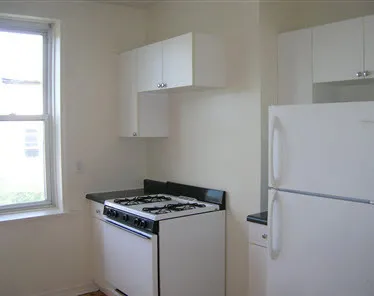 3000 N Whipple Apartments