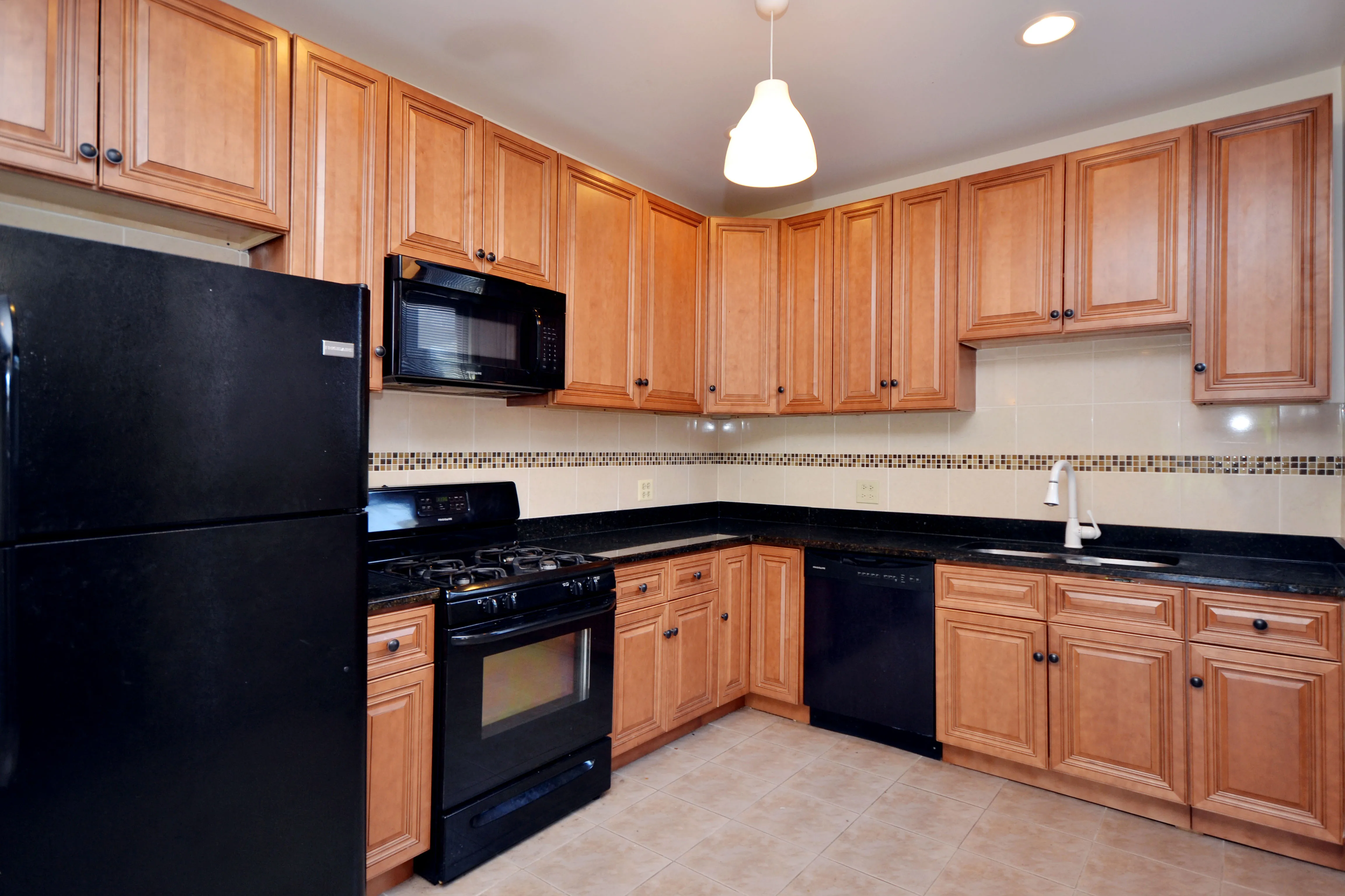 940 W WINDSOR AVE 60640-unit#3-Chicago-IL