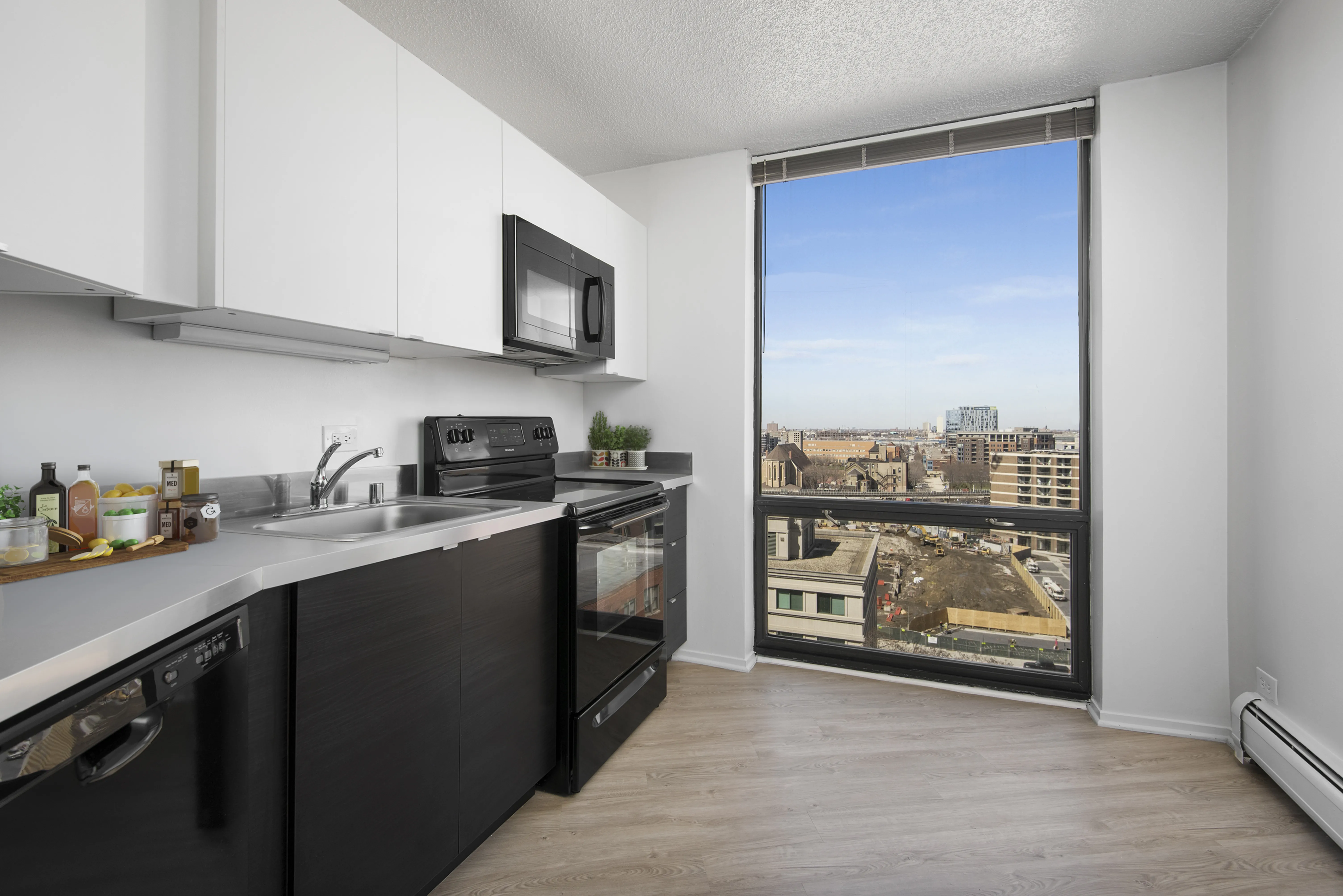 1120 North LaSalle Apartments Rooftop Pool