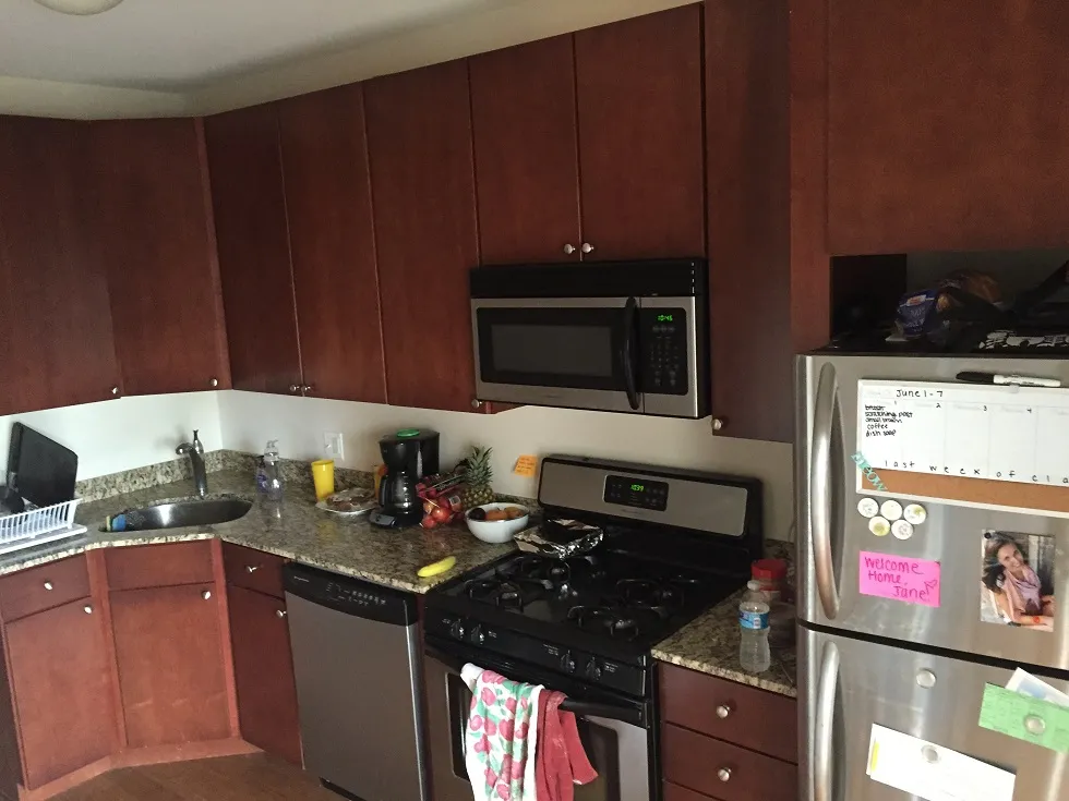 light brown brick exterior of 2401 N Clybourn Apartments