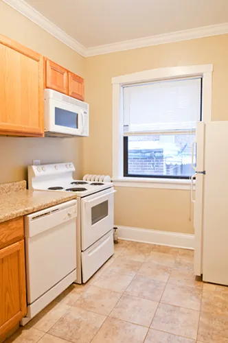 1576  OAK ST 60201-1576 Oak-Evanston-IL