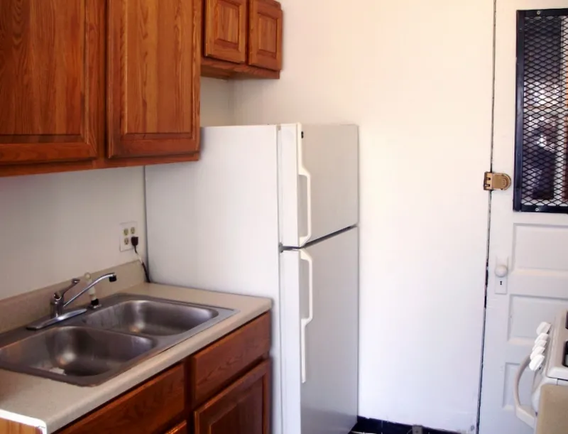 3536-3544 N Racine Apartments