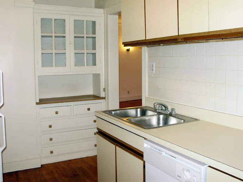 3602-10 N Seeley Apartments