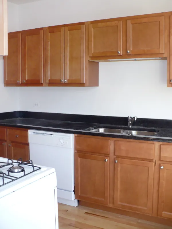 4510-18 N Paulina Apartments