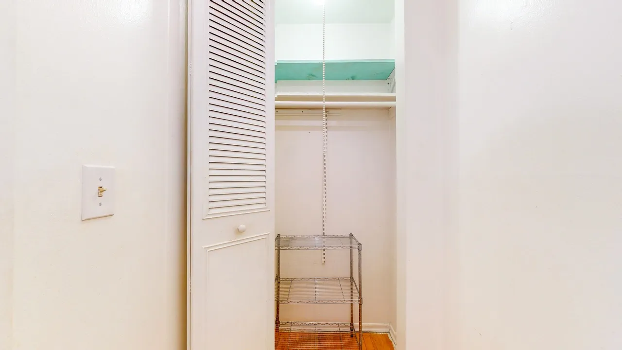 426 W BARRY AVE 60657-unit#503-Chicago-IL