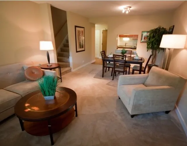 Oak Park City Apartments