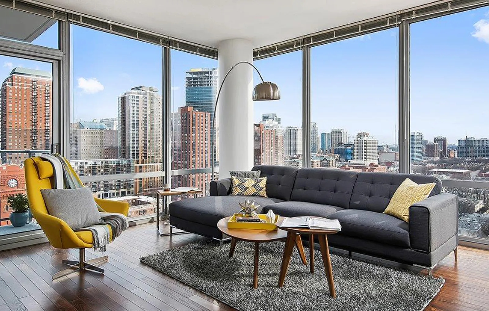 living room at Burnham Pointe Apartments in Chicago