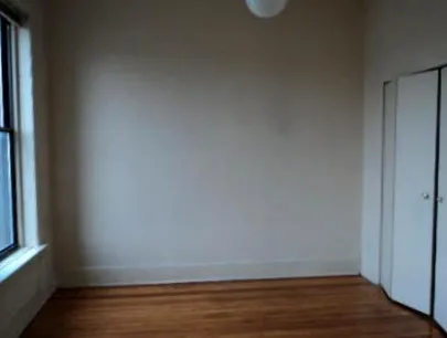 Huron Noble Square Apartments