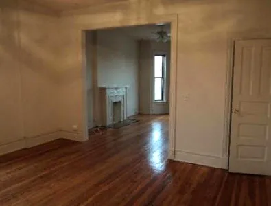 Huron Noble Square Apartments