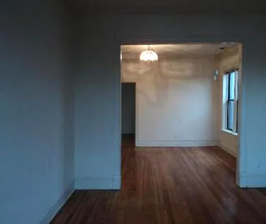 Huron Noble Square Apartments