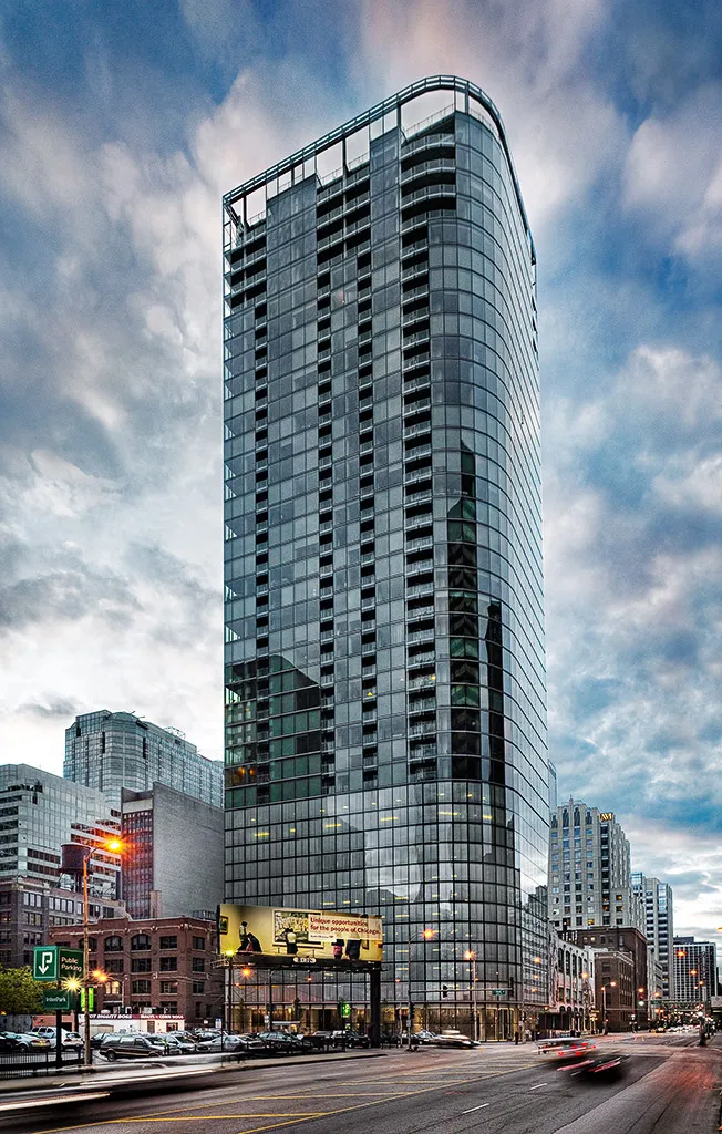 skyline Chicago view from 600 North Fairbanks Apartments