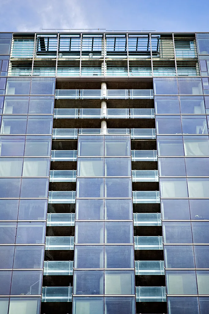 skyline Chicago view from 600 North Fairbanks Apartments