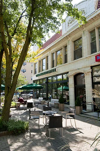 exterior front of 1063 West Columbia Apartments in Rogers Park Chicago