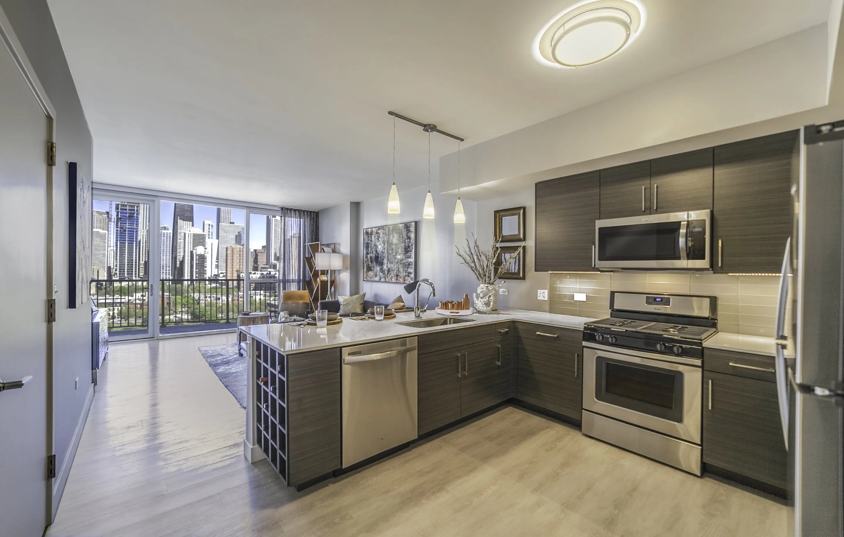 lobby at at Niche 905 Apartments in Chicago