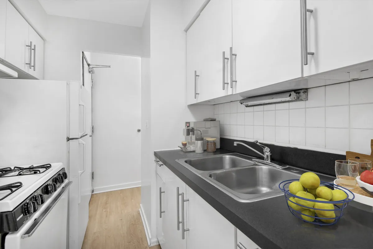 One Bedroom Kitchen at 2630 North Hampden Apartments in Lincoln Park, Chica