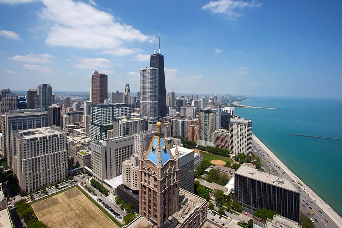 Axis Apartments Chicago skyline views