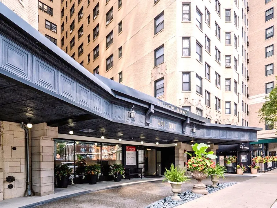 The Patricians Apartments in Lincoln Park, Chicago