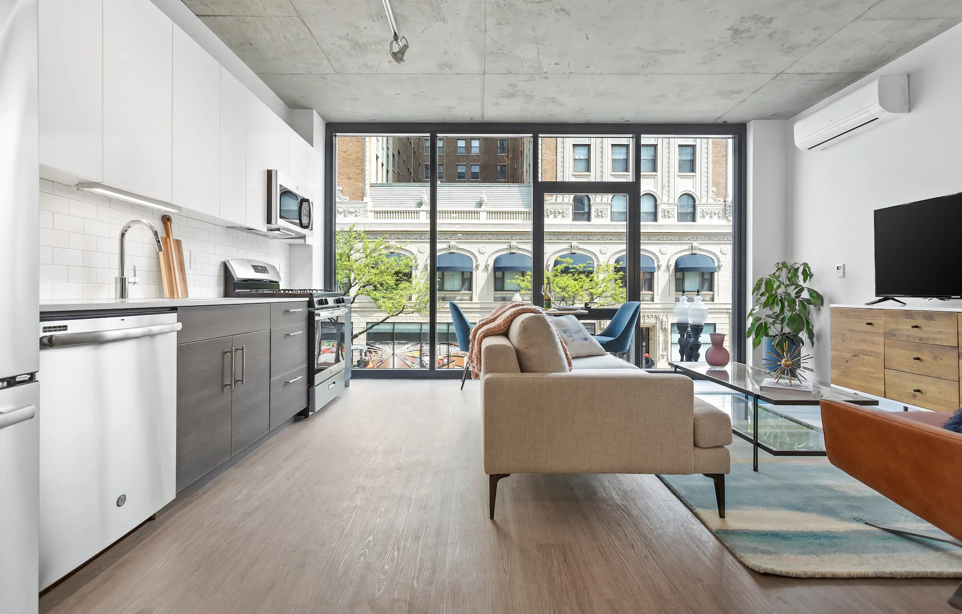 Upshore Chapter,Chicago,IL,60640 | Domu