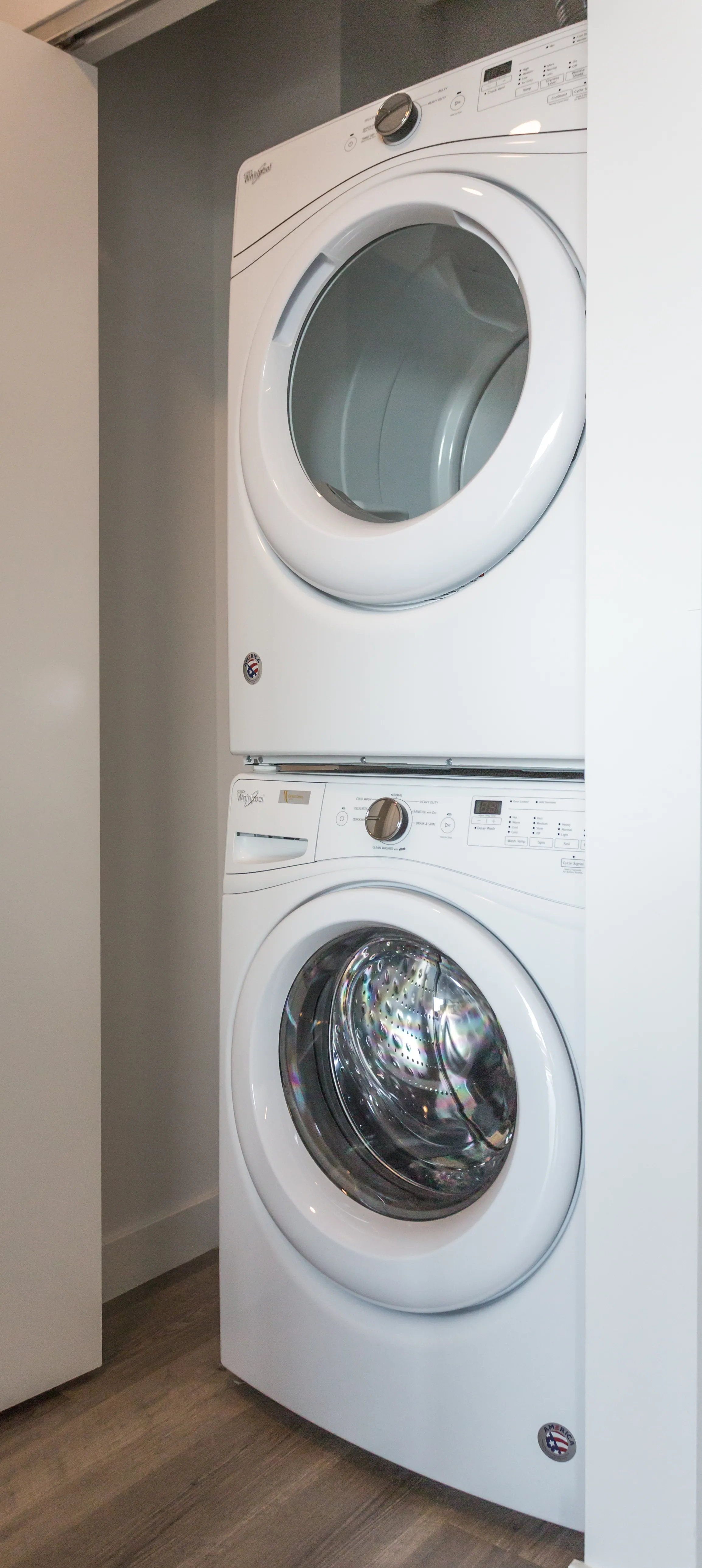 1 bedroom unit kitchen and living at Viridian on Sheridan Apartments