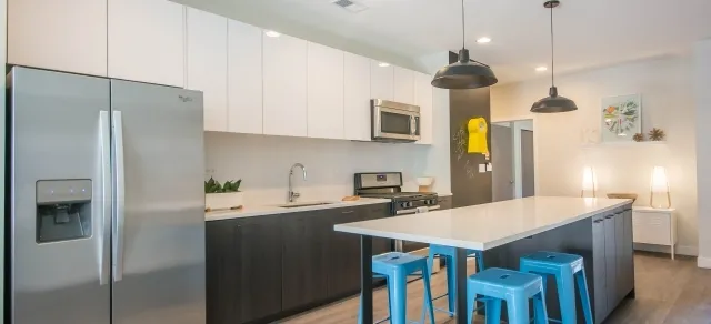 furnished living room at 4027 North Broadway Apartments