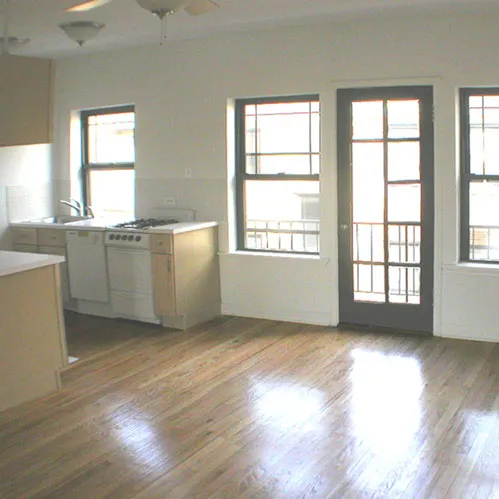 Maple Court Apartments