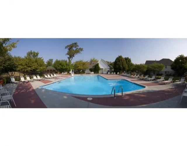 1533  BALDWIN CT 60090-Village Green at Arlington Club-WHEELING-IL