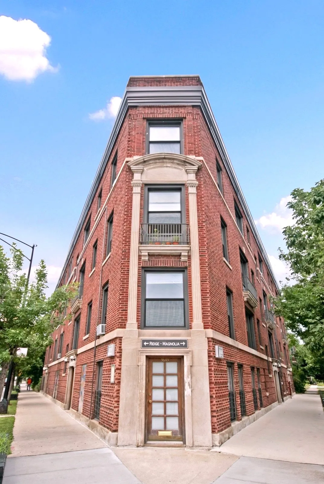 Ridge & Magnolia Apartments