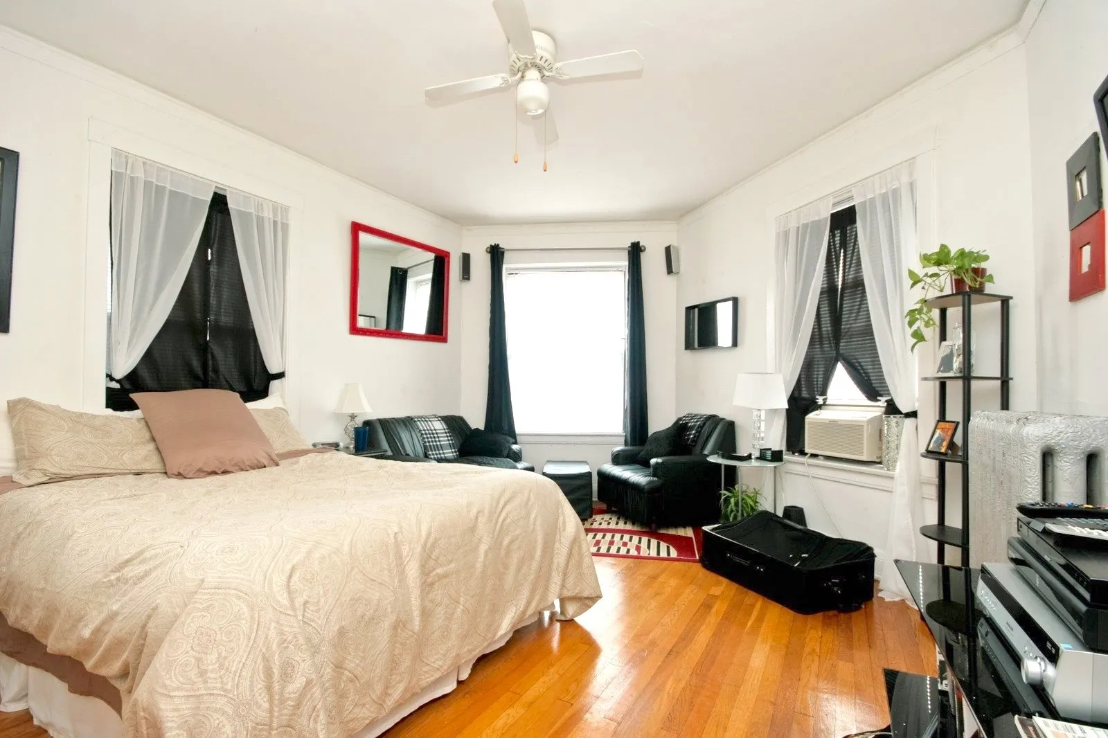 Ridge & Magnolia Apartments