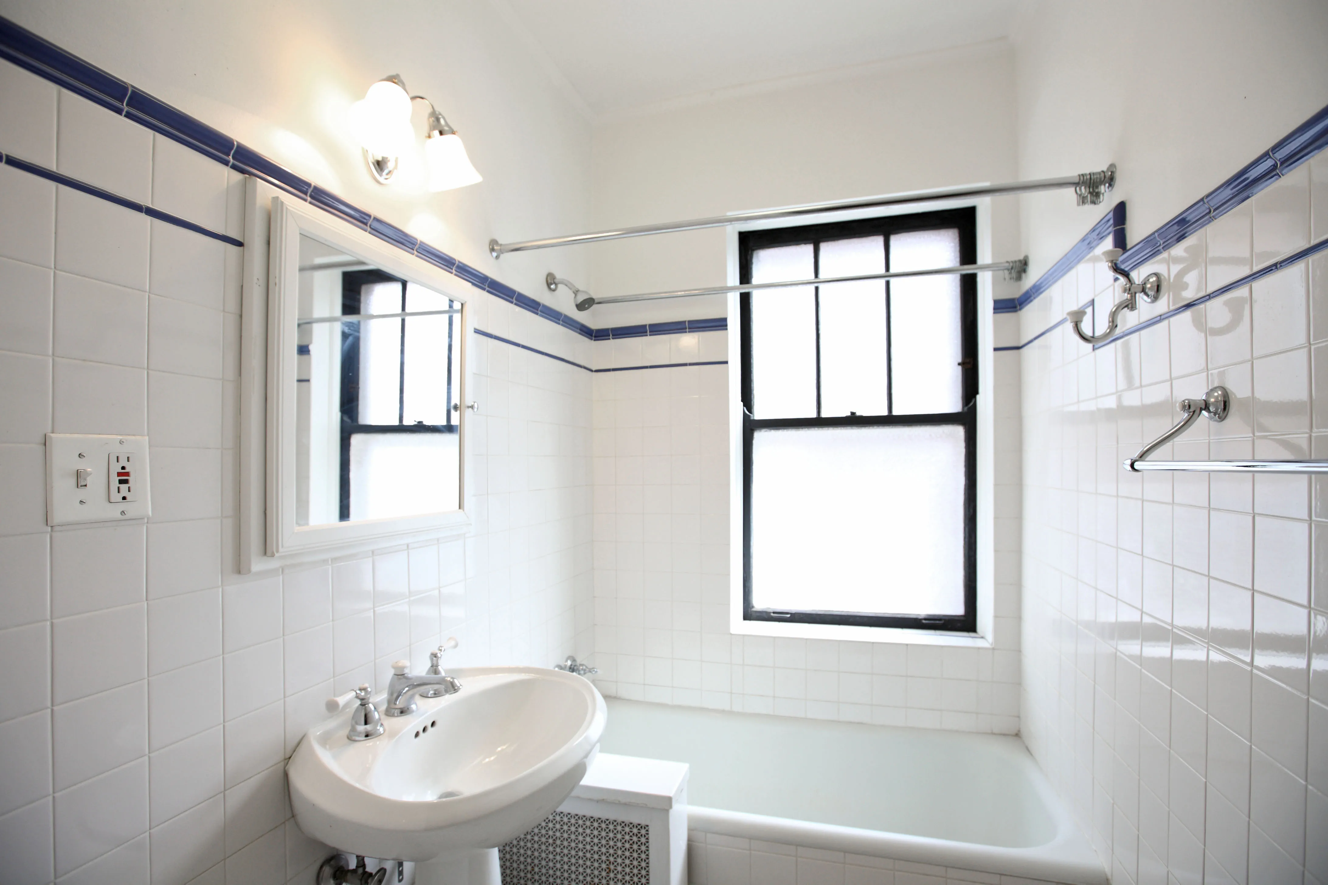 7765 N SHERIDAN RD 60626-The Sheridan Shores Apartments-unit#1A-Chicago-IL