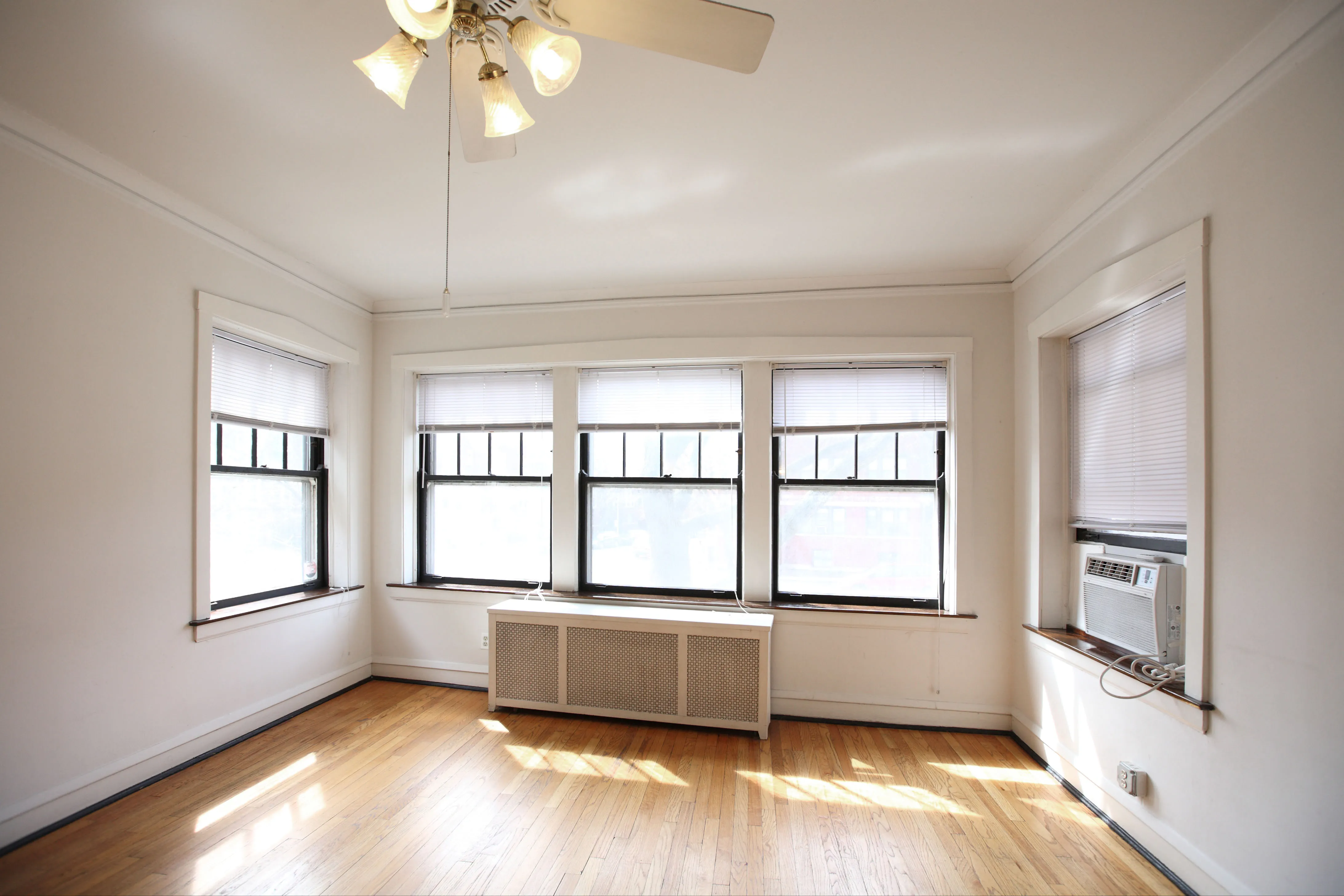 7711 N SHERIDAN RD 60626-The Sheridan Shores-unit#2S-Chicago-IL