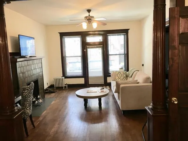 2817 N MDRED AVE 60657-unit#A-Chicago-IL