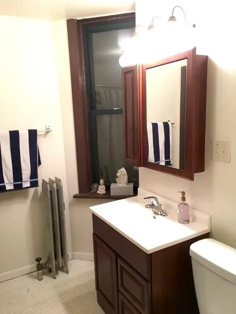 2817 N MDRED AVE 60657-unit#A-Chicago-IL