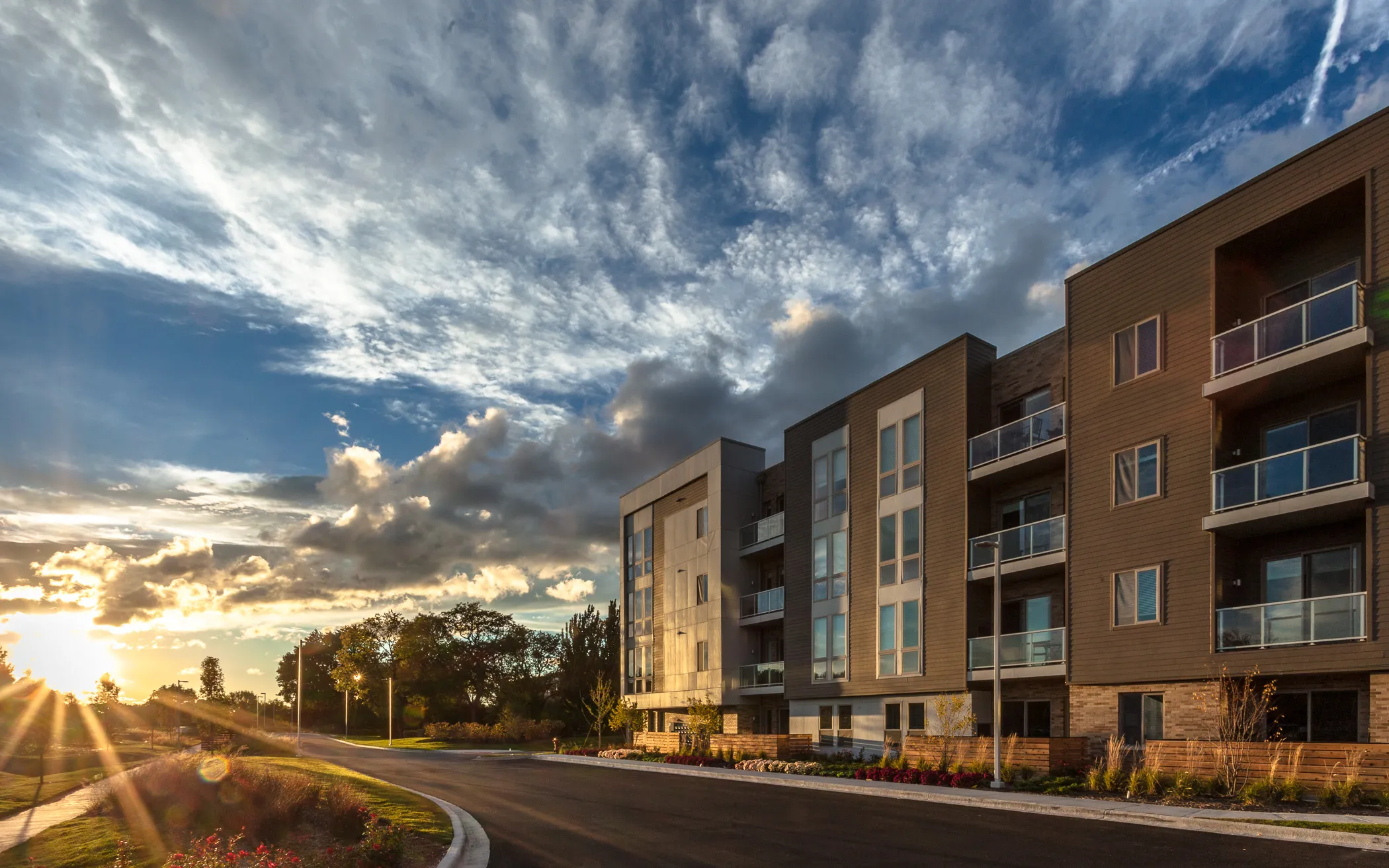 outdoor pools at Woodview Deerfield Apartments
