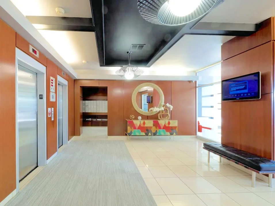 Van der Rohe Apartments in Lakeview, Chicago