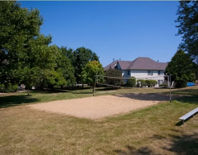 1533  BALDWIN CT 60090-Village Green at Arlington Club-WHEELING-IL