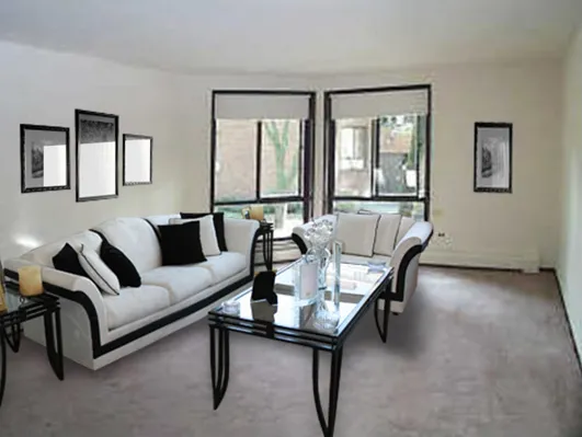 courtyard at Greenwood Park Apartments in Hyde Park Chicago