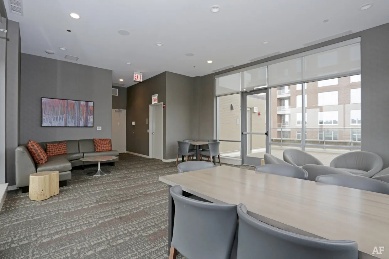 Webster Square Apartments Lounge