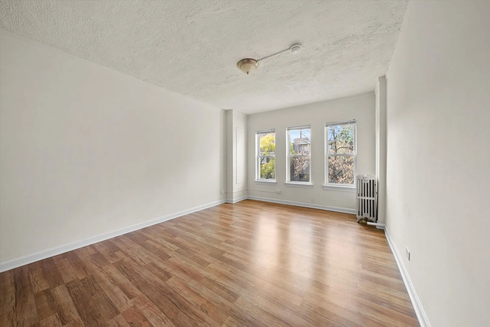 5417 N Kenmore Ave, , 60640, USA 60640-unit#202-Chicago-IL