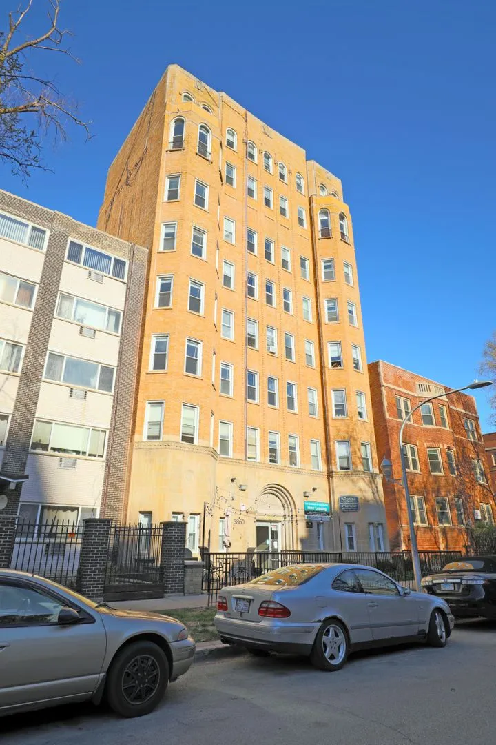 5860 N Kenmore Ave, ,  60660, USA 60660-unit#606-Chicago-IL