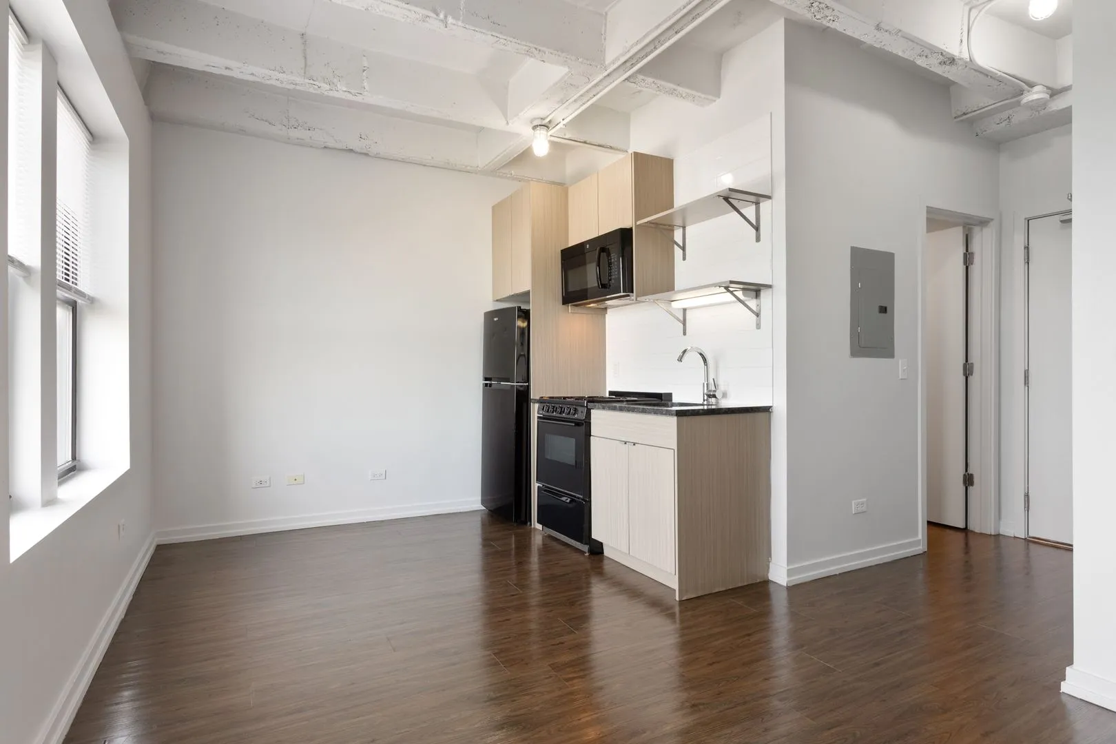 1325 W Wilson Ave, ,  60640, USA 60640-unit#907-Chicago-IL
