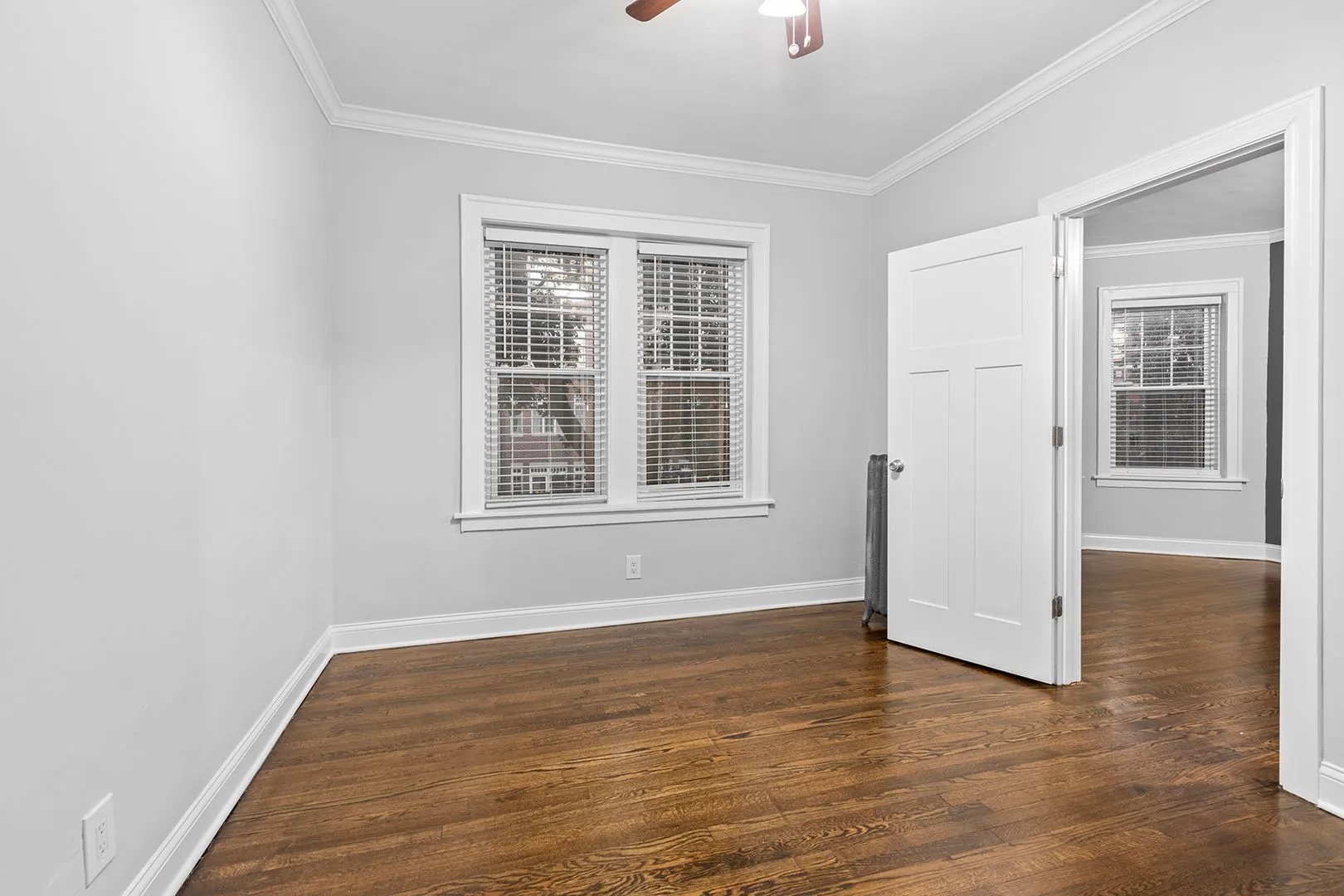 6118 N Winthrop Ave, , 60660, USA 60660-unit#2E-Chicago-IL