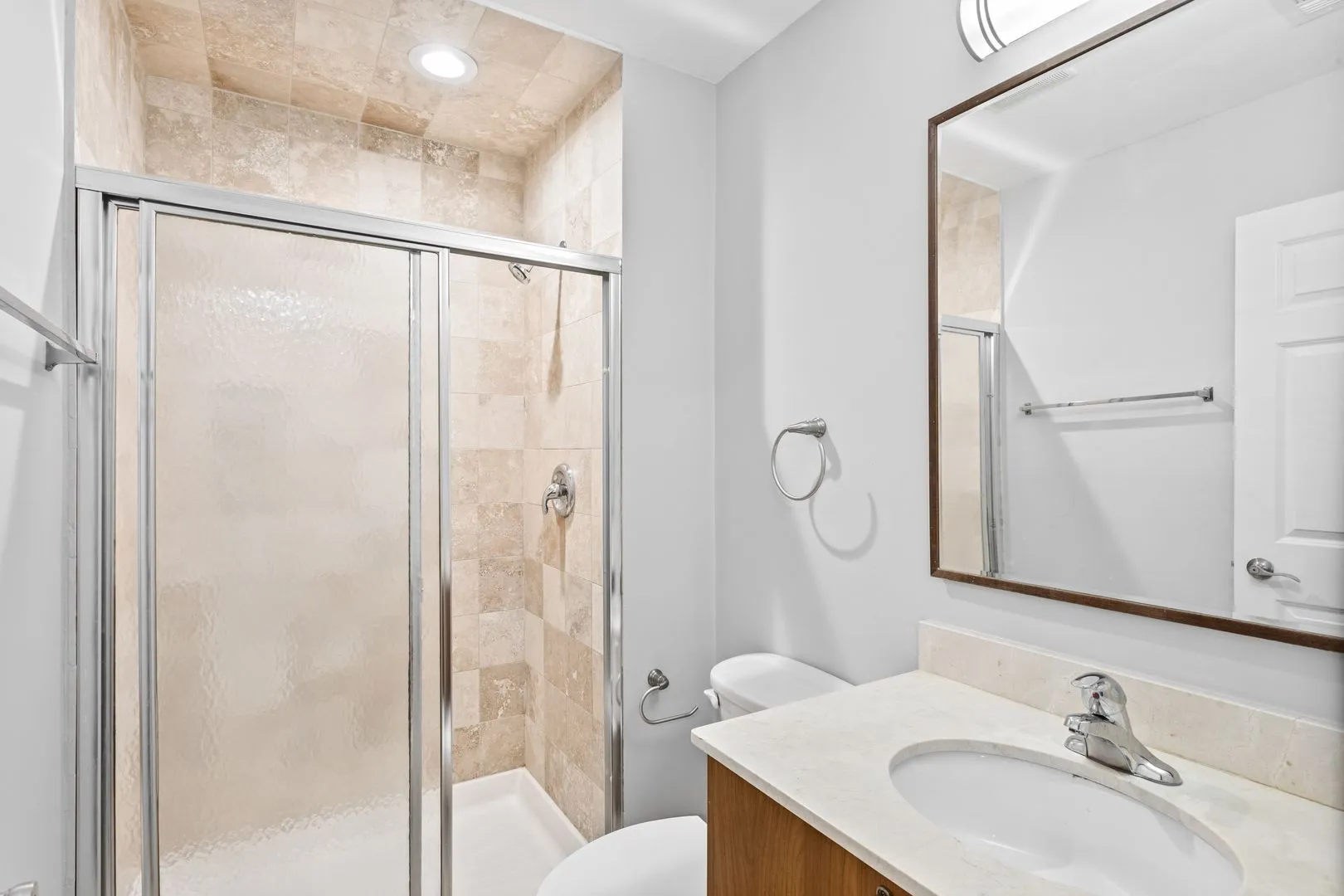 7526 N Seeley Ave, ,  60645, USA 60645-unit#103-Chicago-IL